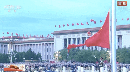 国歌升旗视频,升旗仪式的庄严瞬间