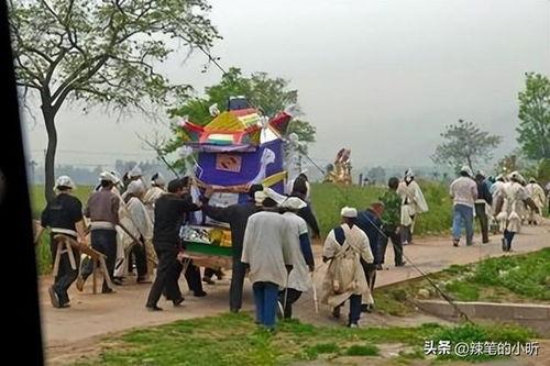 农村下葬视频,一场庄重而感人的生死告别