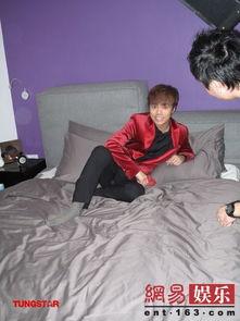 床上吻视频,床上吻视频幕后揭秘