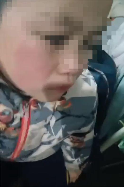孩子被打视频