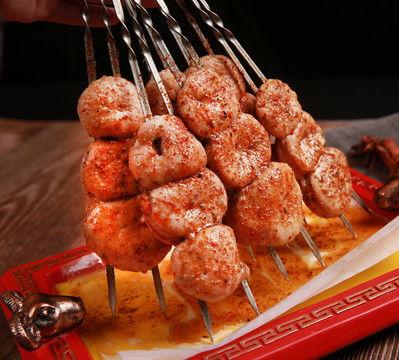 烤羊蛋视频,视频揭秘传统美食制作过程