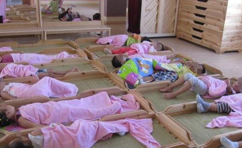 幼儿午睡视频,甜蜜梦乡的温馨记录