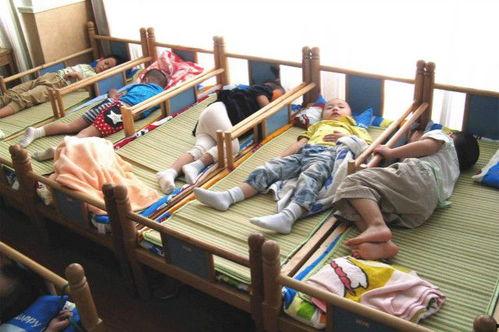 幼儿午睡视频,甜蜜梦乡的温馨记录