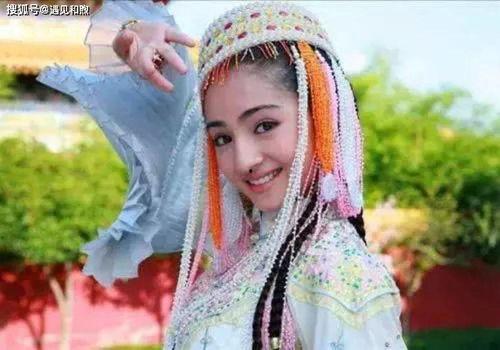 吃瓜爆料雅典娜是谁扮演的,吃瓜爆料，她究竟是谁扮演？